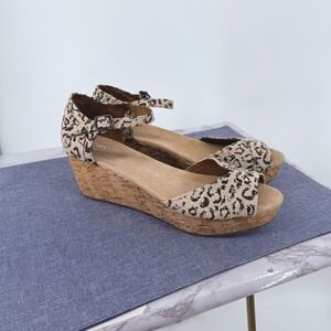 TOMS Kinsley Leopard Print Wedge Sandals Women 10 Open Toe Ankle Strap Cork